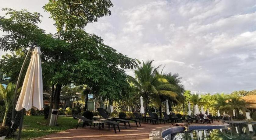 Dork Jumpa Hotel Vientiane Exterior foto